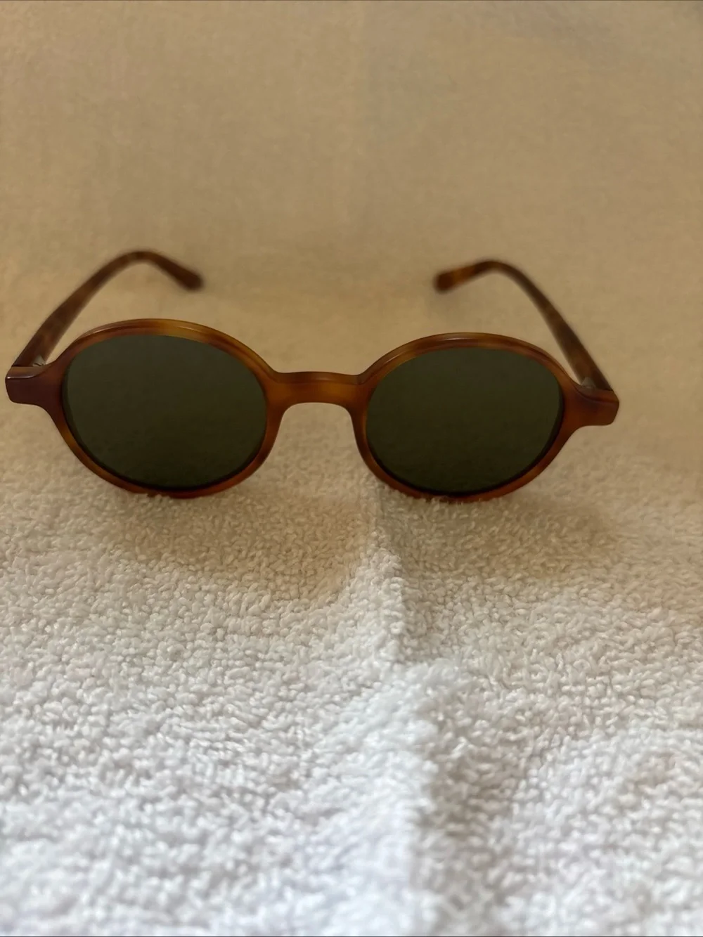 L.G.R Sunglasses REUNION  46 22  Round  Tortoiseshell Green G15 Lens